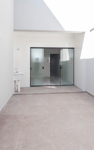 Casa à venda com 116m², 3 quartos e 2 vagasÁrea de Serviço / Quintal