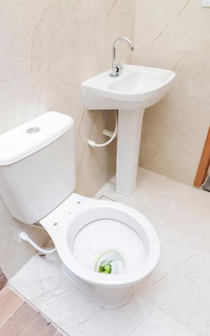 Casa à venda com 116m², 3 quartos e 2 vagasBanheiro Social