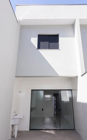 Casa à venda com 116m², 3 quartos e 2 vagasÁrea de Serviço / Quintal
