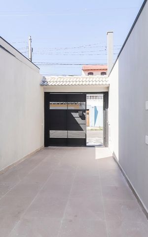 Casa à venda com 116m², 3 quartos e 2 vagasGaragem