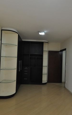 Casa à venda com 327m², 4 quartos e 6 vagasSuíte 1