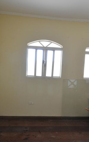 Casa à venda com 327m², 4 quartos e 6 vagasEscritório