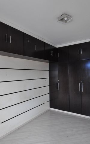 Casa à venda com 327m², 4 quartos e 6 vagasSuíte 2