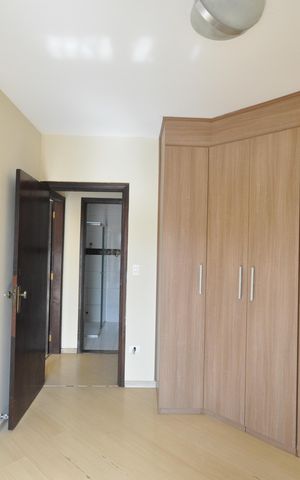 Casa à venda com 327m², 4 quartos e 6 vagasQuarto 4