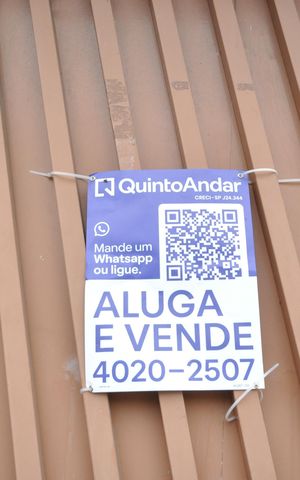 Casa à venda com 327m², 4 quartos e 6 vagasPlaca