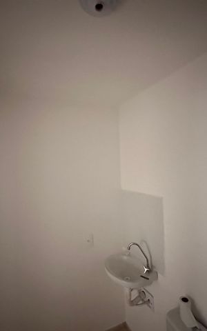 Apartamento à venda com 46m², 2 quartos e sem vaga Apartamento à venda com 46m², 2 quartos e sem vagaBanheiro