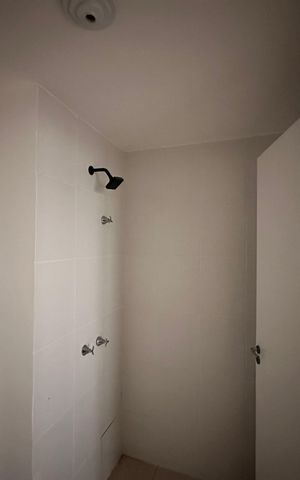 Apartamento à venda com 46m², 2 quartos e sem vaga Apartamento à venda com 46m², 2 quartos e sem vagaBanheiro