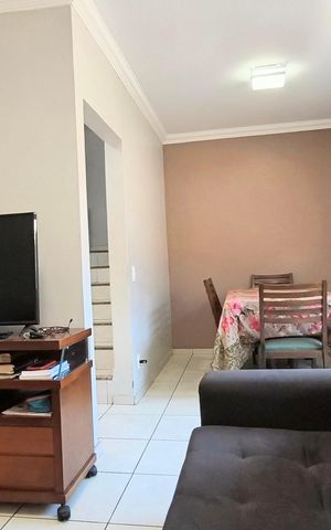 Casa à venda com 105m², 3 quartos e 1 vaga