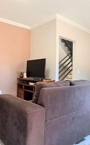 Casa à venda com 105m², 3 quartos e 1 vaga