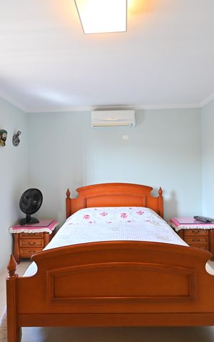 Casa à venda com 120m², 3 quartos e 2 vagasSuíte