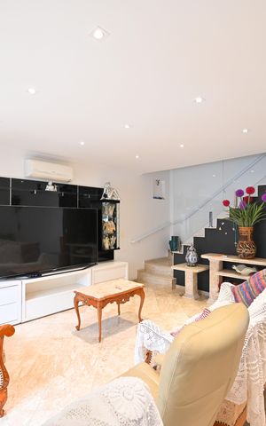 Casa à venda com 120m², 3 quartos e 2 vagasSala