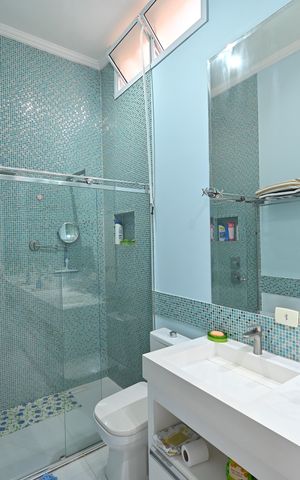 Casa à venda com 120m², 3 quartos e 2 vagasBanheiro da Suíte