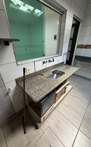 Casa à venda com 100m², 2 quartos e 2 vagas Casa à venda com 100m², 2 quartos e 2 vagasCozinha