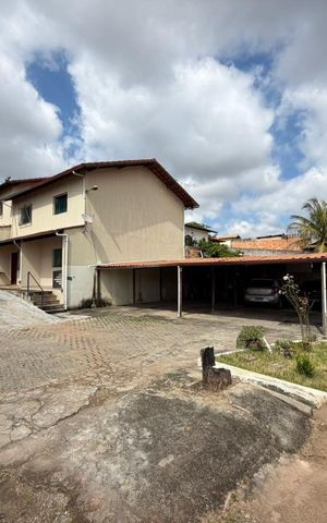 Casa à venda com 100m², 2 quartos e 2 vagas Casa à venda com 100m², 2 quartos e 2 vagasÁrea externa