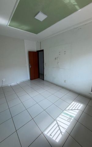 Casa à venda com 100m², 2 quartos e 2 vagas Casa à venda com 100m², 2 quartos e 2 vagasQuarto