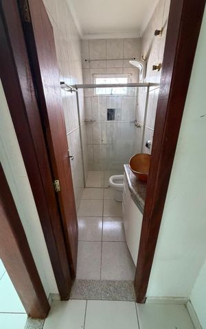 Casa à venda com 100m², 2 quartos e 2 vagas Casa à venda com 100m², 2 quartos e 2 vagasBanheiro