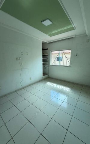 Casa à venda com 100m², 2 quartos e 2 vagas Casa à venda com 100m², 2 quartos e 2 vagasQuarto