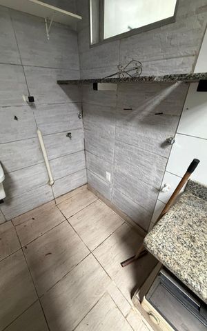 Casa à venda com 100m², 2 quartos e 2 vagas Casa à venda com 100m², 2 quartos e 2 vagasÁrea de serviço