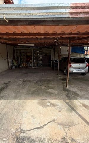 Casa à venda com 100m², 2 quartos e 2 vagas Casa à venda com 100m², 2 quartos e 2 vagasÁrea externa