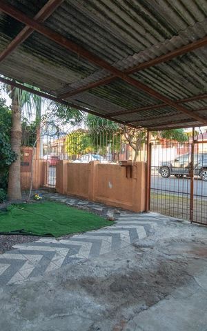 Casa à venda com 105m², 2 quartos e 1 vaga Casa à venda com 105m², 2 quartos e 1 vagaQuintal