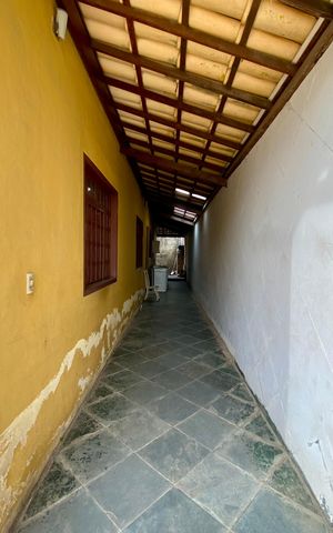 Casa para alugar com 300m², 3 quartos e 2 vagas Casa para alugar com 300m², 3 quartos e 2 vagasCorredor