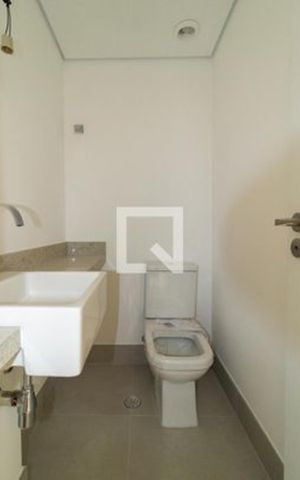 Apartamento à venda com 196m², 3 quartos e 3 vagas Apartamento à venda com 196m², 3 quartos e 3 vagasLavabo