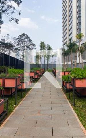 Apartamento à venda com 196m², 3 quartos e 3 vagas Apartamento à venda com 196m², 3 quartos e 3 vagasÁrea externa