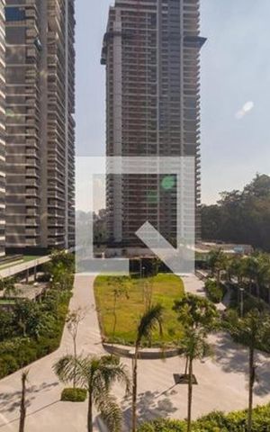 Apartamento à venda com 196m², 3 quartos e 3 vagas Apartamento à venda com 196m², 3 quartos e 3 vagasVista da Suíte 1