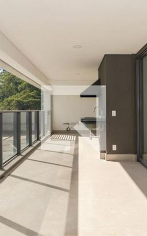 Apartamento à venda com 196m², 3 quartos e 3 vagas Apartamento à venda com 196m², 3 quartos e 3 vagasVaranda da Sala