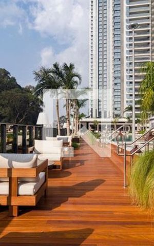 Apartamento à venda com 196m², 3 quartos e 3 vagas Apartamento à venda com 196m², 3 quartos e 3 vagasÁrea externa