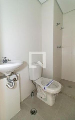 Apartamento à venda com 196m², 3 quartos e 3 vagas Apartamento à venda com 196m², 3 quartos e 3 vagasÁrea de serviço