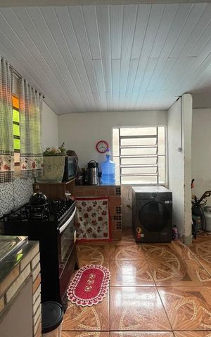 Casa à venda com 70m², 3 quartos e 2 vagas
