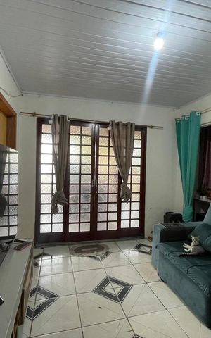 Casa à venda com 70m², 3 quartos e 2 vagas