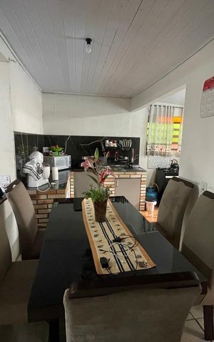 Casa à venda com 70m², 3 quartos e 2 vagas
