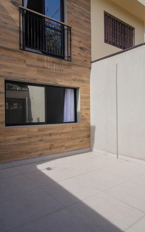 Casa à venda com 190m², 6 quartos e 2 vagas Casa à venda com 190m², 6 quartos e 2 vagasGaragem