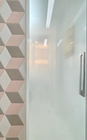 Apartamento à venda com 100m², 2 quartos e 1 vaga Apartamento à venda com 100m², 2 quartos e 1 vagaÁrea de serviço