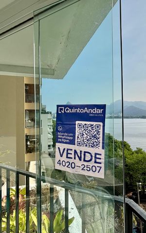 Apartamento à venda com 100m², 2 quartos e 1 vaga Apartamento à venda com 100m², 2 quartos e 1 vagaPlaca