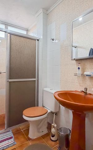 Apartamento à venda com 80m², 3 quartos e sem vaga Apartamento à venda com 80m², 3 quartos e sem vagaBanheiro Social