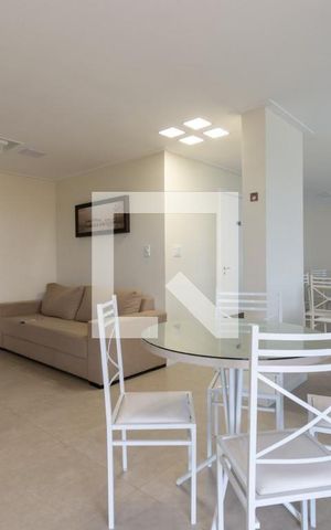 Apartamento à venda com 71m², 3 quartos e 2 vagas Apartamento à venda com 71m², 3 quartos e 2 vagasÁrea comum - Salão de festas
