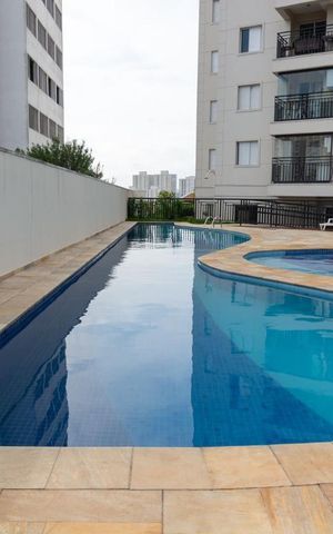 Apartamento à venda com 71m², 3 quartos e 2 vagas Apartamento à venda com 71m², 3 quartos e 2 vagasÁrea comum - Piscina