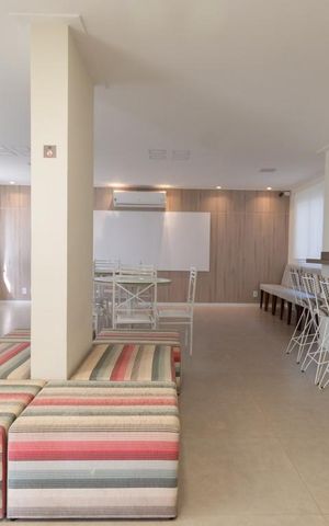 Apartamento à venda com 71m², 3 quartos e 2 vagas Apartamento à venda com 71m², 3 quartos e 2 vagasÁrea comum - Salão de festas