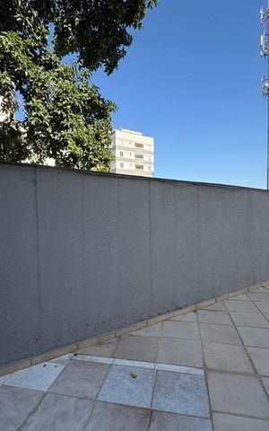 Casa para alugar com 220m², 4 quartos e 5 vagas
