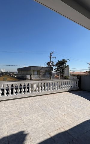 Casa para alugar com 220m², 4 quartos e 5 vagas