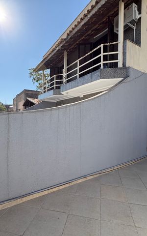 Casa para alugar com 220m², 4 quartos e 5 vagas