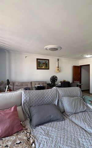 Casa para alugar com 220m², 4 quartos e 5 vagas