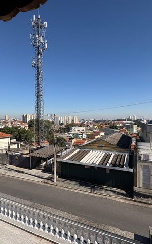 Casa para alugar com 220m², 4 quartos e 5 vagas