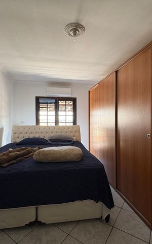 Casa para alugar com 220m², 4 quartos e 5 vagas