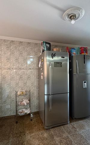 Casa para alugar com 220m², 4 quartos e 5 vagas