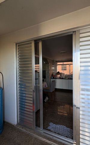 Casa para alugar com 220m², 4 quartos e 5 vagas