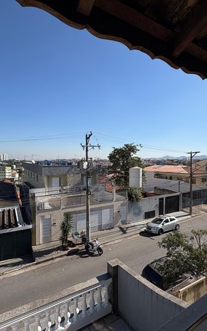 Casa para alugar com 220m², 4 quartos e 5 vagas